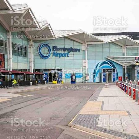 Entire Apartment / Nec / Resorts World / Birmingham Airport Sheldon  Bagian luar foto